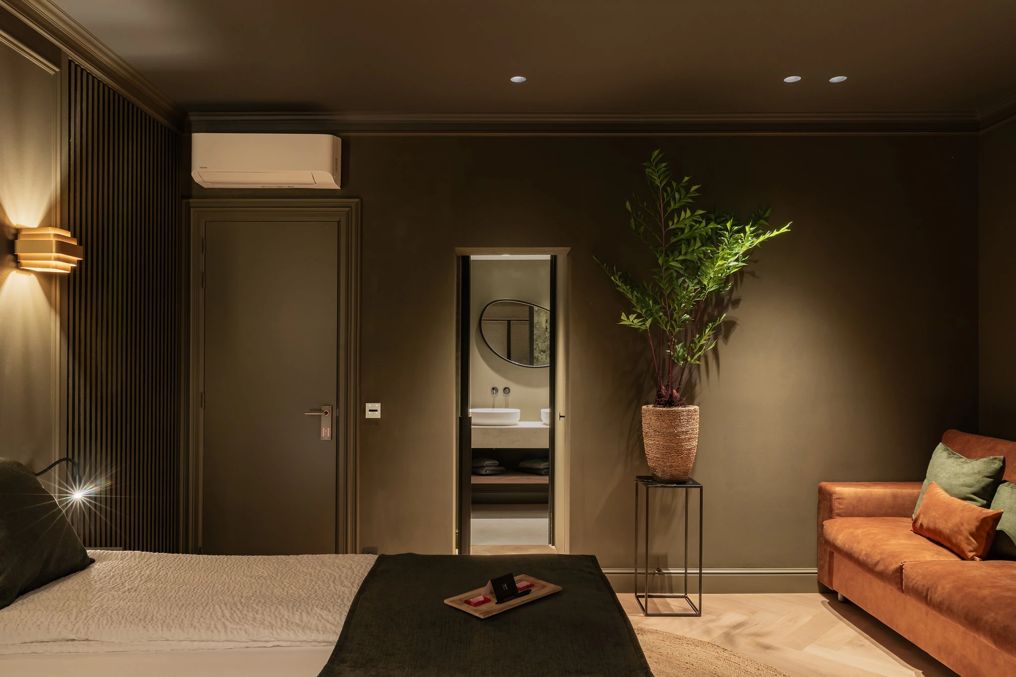 Zicht op badkamer Gentleman B&B Herenhuis Izegem