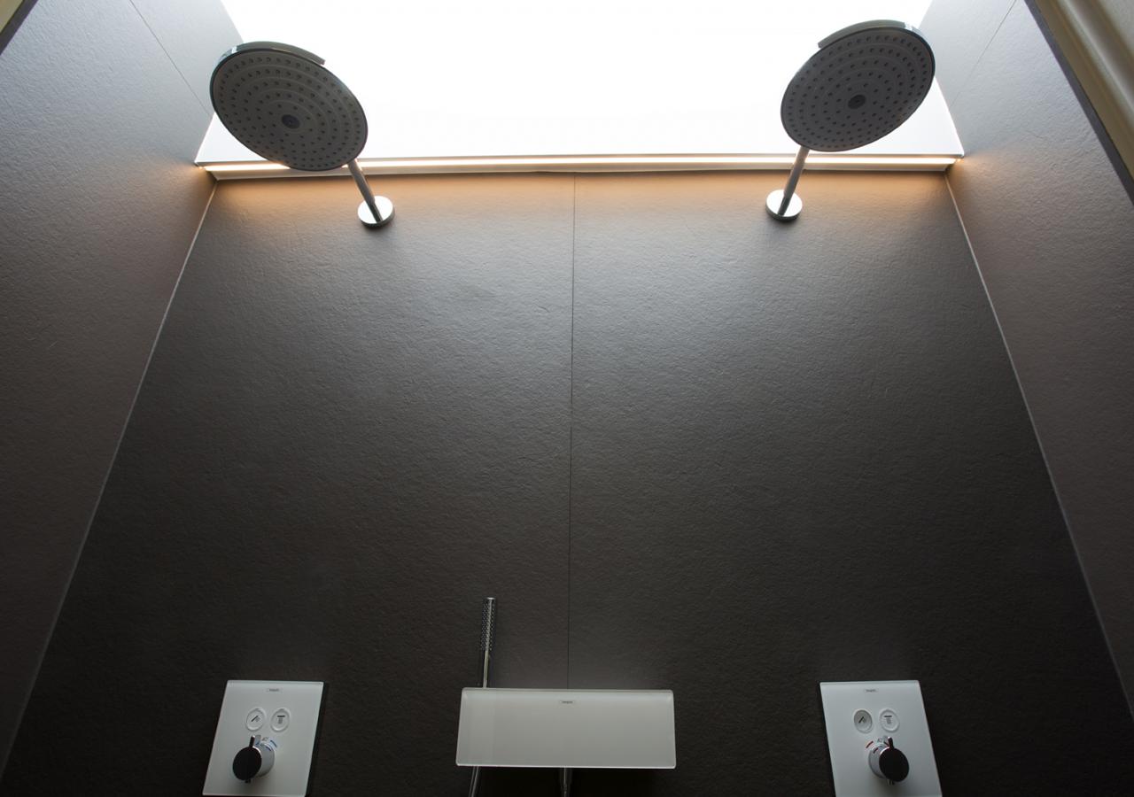 Shower bathroom Marraine bnb Herenhuis Izegem