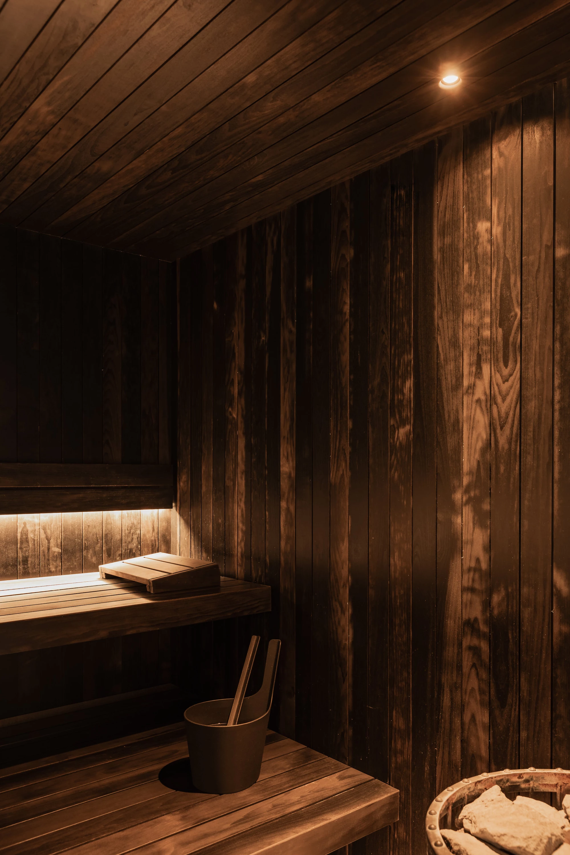 Sauna en opgietmiddel Priv&eacute; wellness Herenhuis Izegem